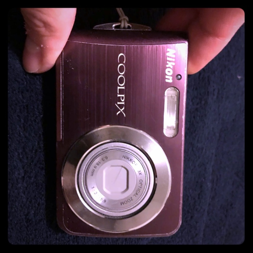 Nikon Coolpix S210 Camera